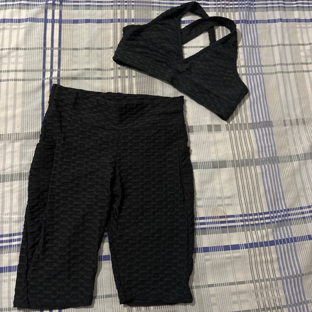 Black Textured Sports Bra and Leggings Set
